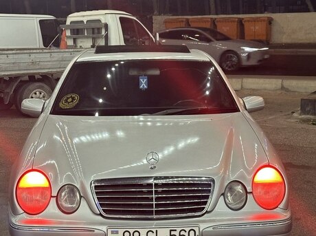 Mercedes E 240 2000