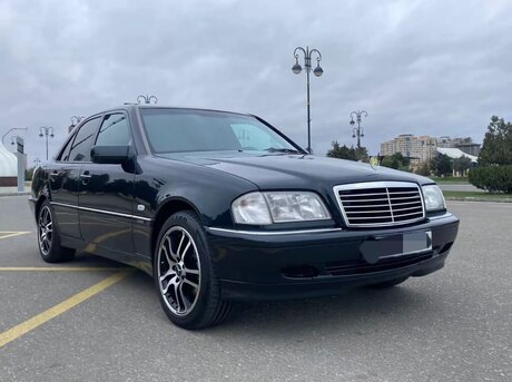 Mercedes C 240