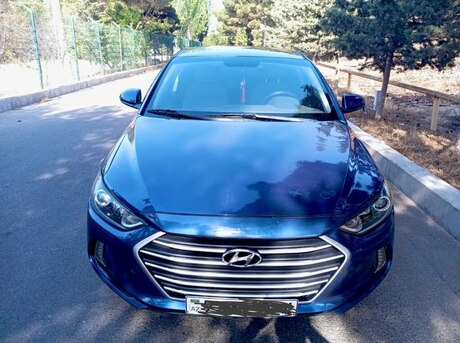 Hyundai Elantra 2017