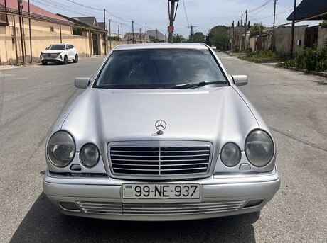 Mercedes E 240 1999