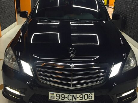 Mercedes E 350 4MATIC 2009