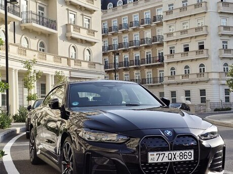 BMW i4 2023