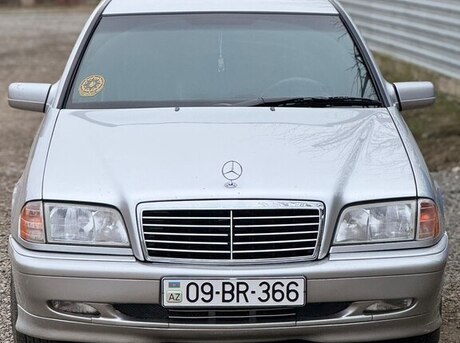 Mercedes C 180