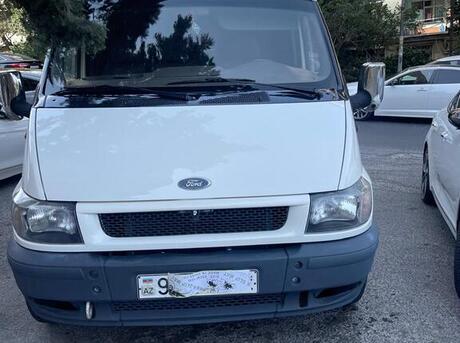 Ford Transit 2000