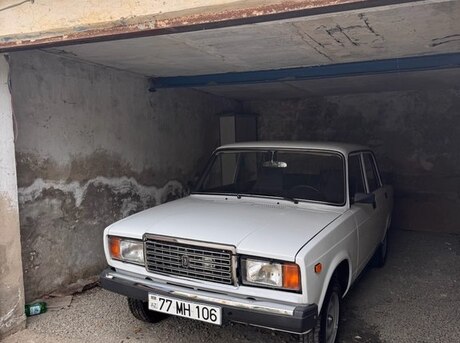 LADA (VAZ) 2107