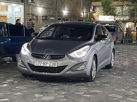 Hyundai Avante 2015