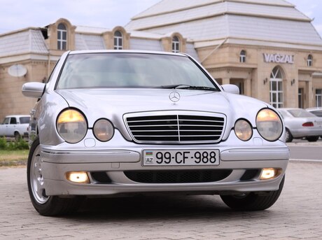Mercedes E 240 2000