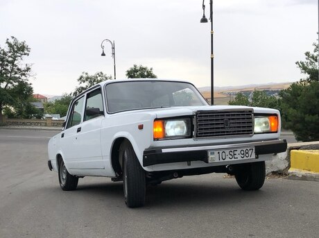 LADA (VAZ) 2107