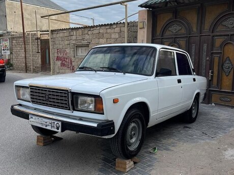 LADA (VAZ) 2107