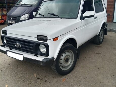 LADA (VAZ) Niva 2002