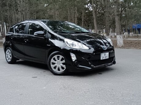 Toyota Aqua 2015
