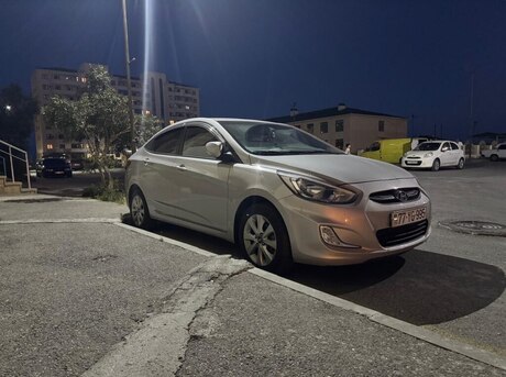 Hyundai Accent