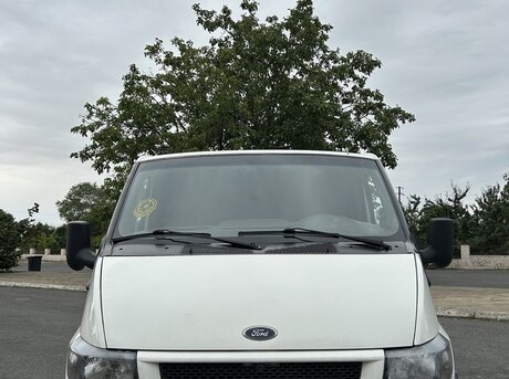 Ford Transit 2004
