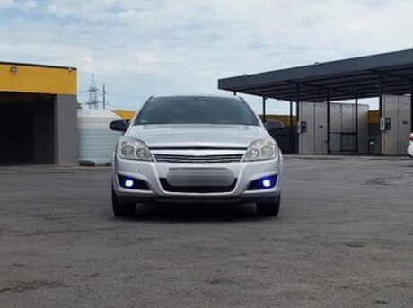 Opel Astra 2009