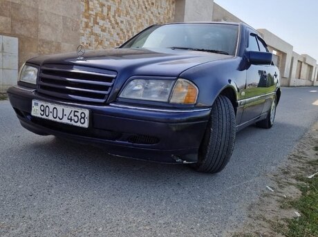 Mercedes C 180