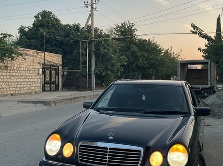 Mercedes E 240 1999