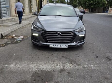 Hyundai Elantra 2018
