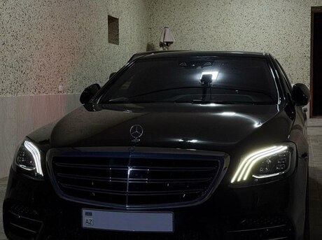 Mercedes S 320