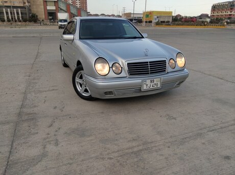 Mercedes E 240 1999