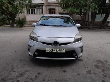 Toyota Prius 2012