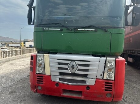 Renault Magnum