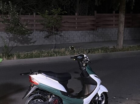 Yamaha RAY-ZR
