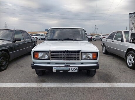 LADA (VAZ) 2107
