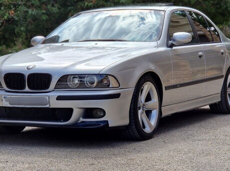 BMW 528