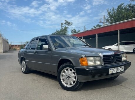Mercedes 190