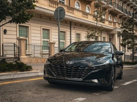 Hyundai Elantra 2022