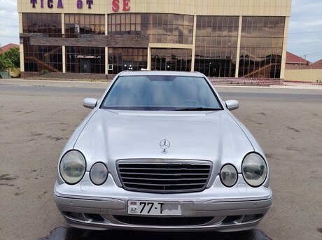 Mercedes E 270 2001