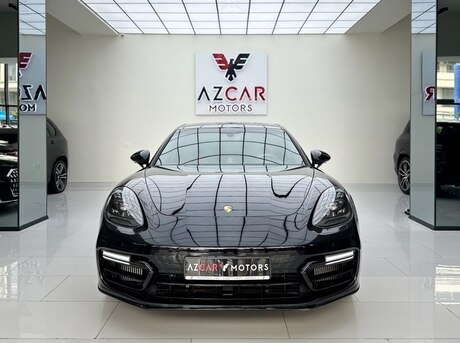 Porsche Panamera 4 E-Hybrid