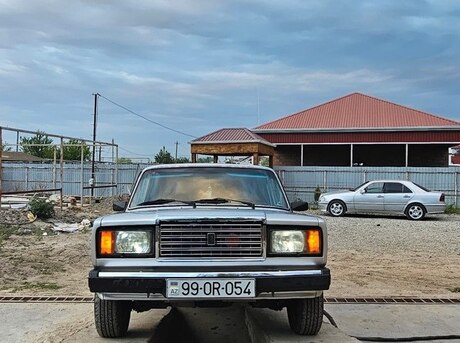 LADA (VAZ) 2107 2010