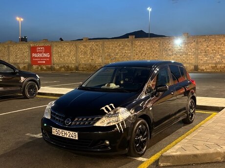 Nissan Tiida 2011