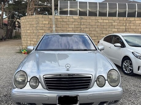 Mercedes E 320 2001