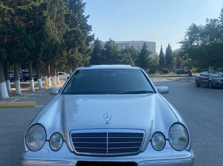 Mercedes E 200 2001