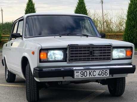 LADA (VAZ) 2107