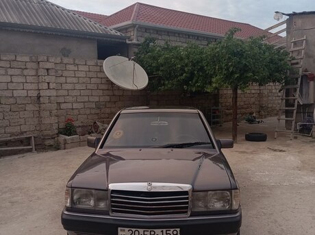 Mercedes 190
