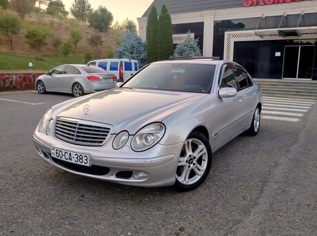 Mercedes E 240 2002