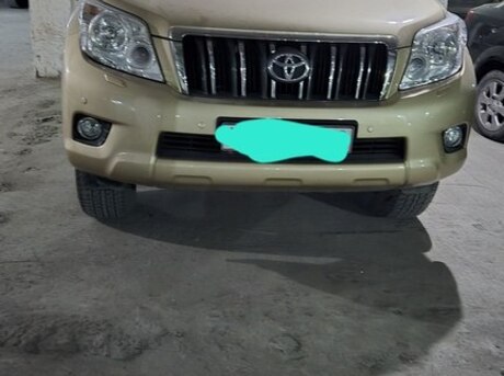 Toyota Land Cruiser Prado 2012