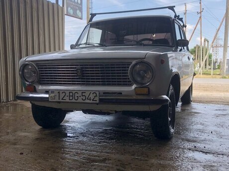 LADA (VAZ) 21013 1985