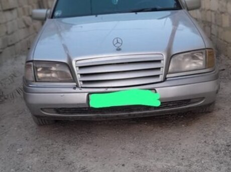 Mercedes C 180
