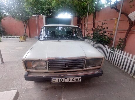 LADA (VAZ) 2107