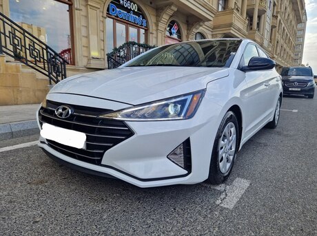 Hyundai Elantra 2018