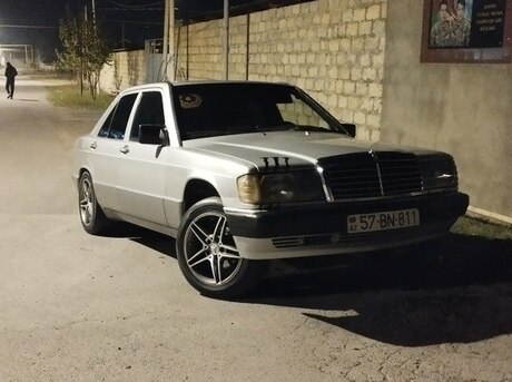 Mercedes 190