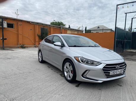 Hyundai Elantra 2016