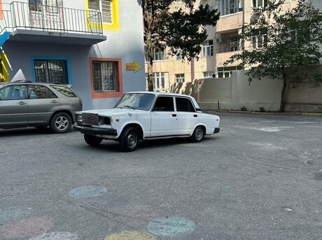 LADA (VAZ) 2107