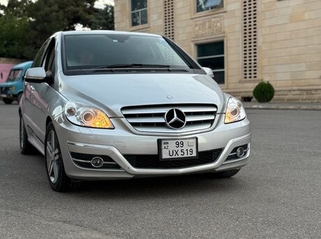 Mercedes B 180 2010