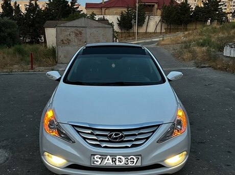 Hyundai Sonata 2011