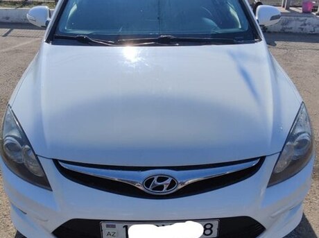 Hyundai i30 2011